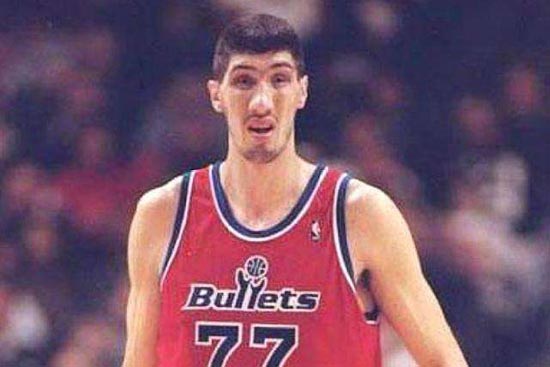 <b>NBAߵԱNBAߵԱ</b>