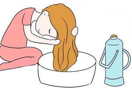 米醋加温水洗头的方法